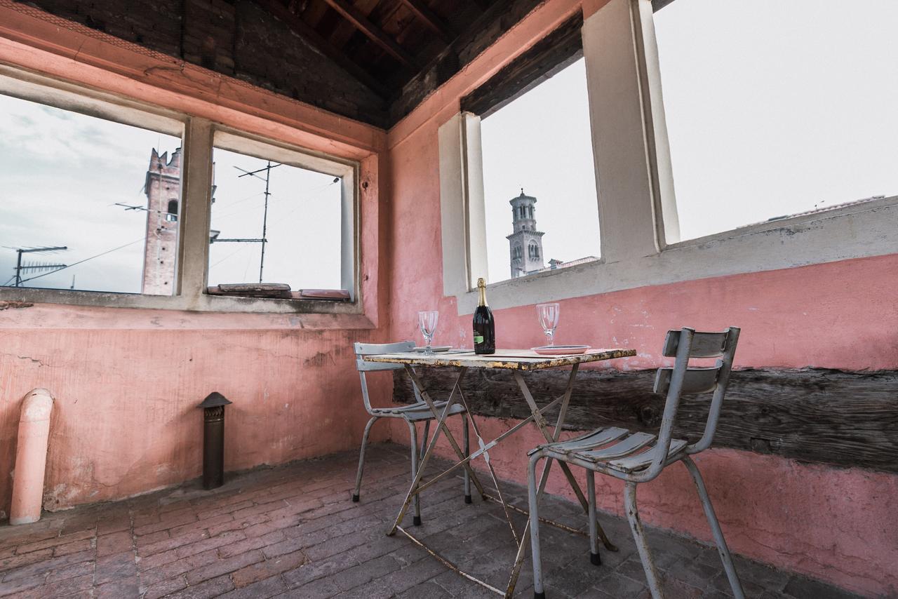 Bright Apartments Verona - Borsari Historical Buitenkant foto