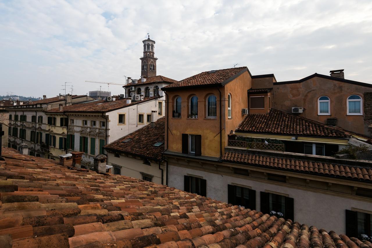 Bright Apartments Verona - Borsari Historical Buitenkant foto