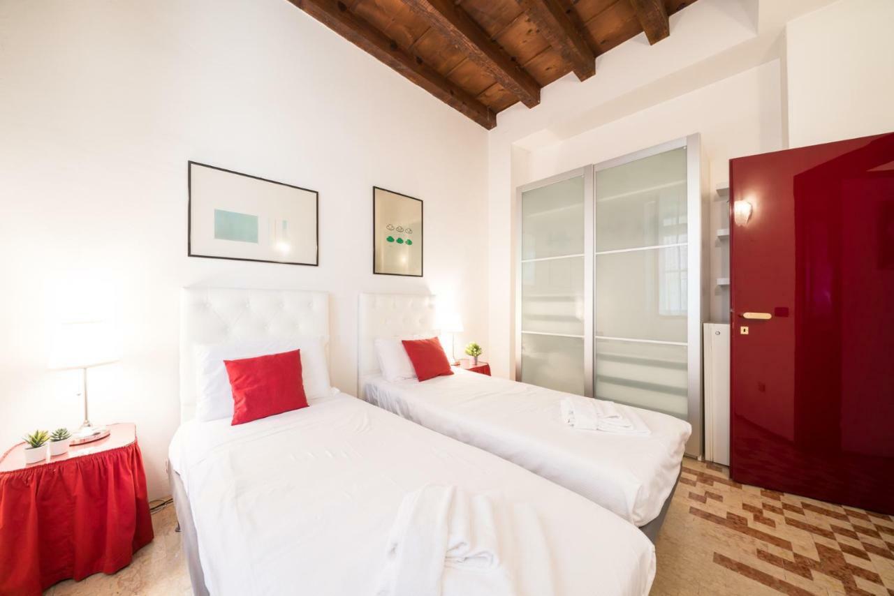 Bright Apartments Verona - Borsari Historical Buitenkant foto